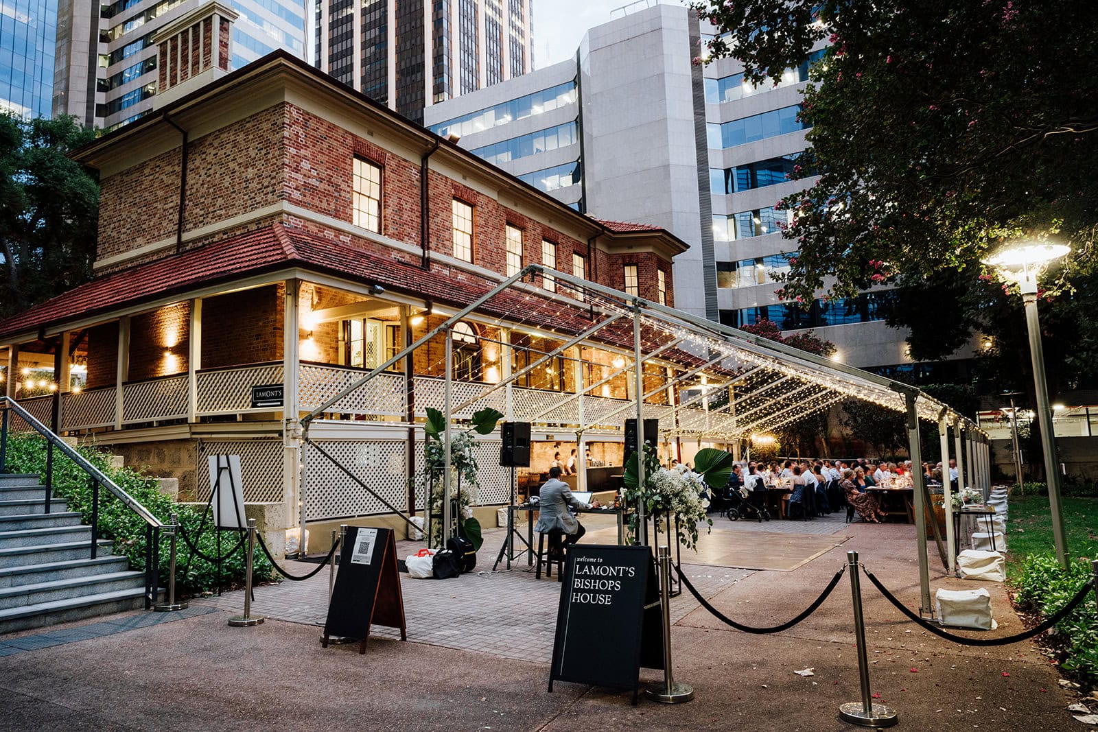 Perth City wedding guide